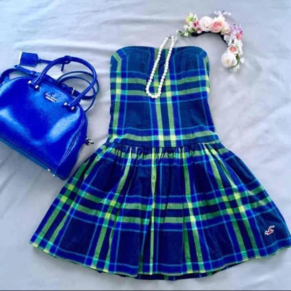 Cute Hollister retro tube dress